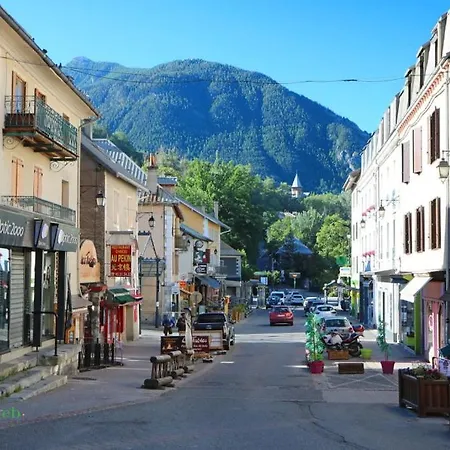 Charmant Appartement Avec Vue Sur Montagne Briançon Exterior foto